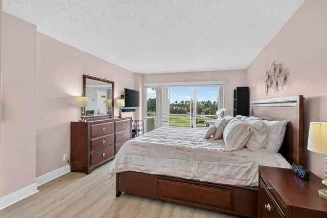  Unit 407 photo 39