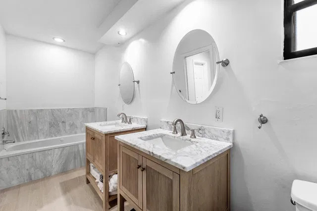 Eastpointe Country Club Residence photo 12