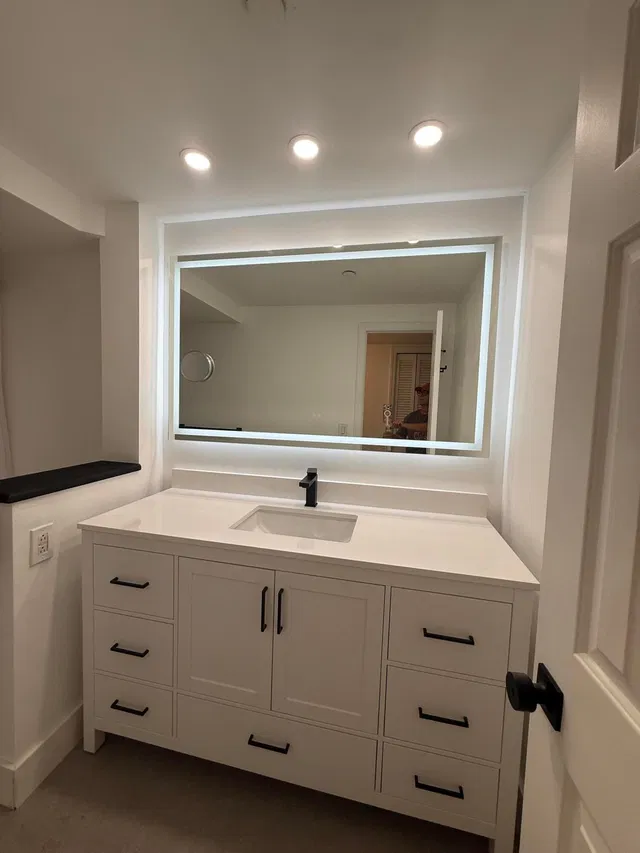 Unit 1030 photo 12