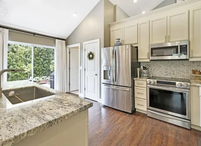 Residence photo 10