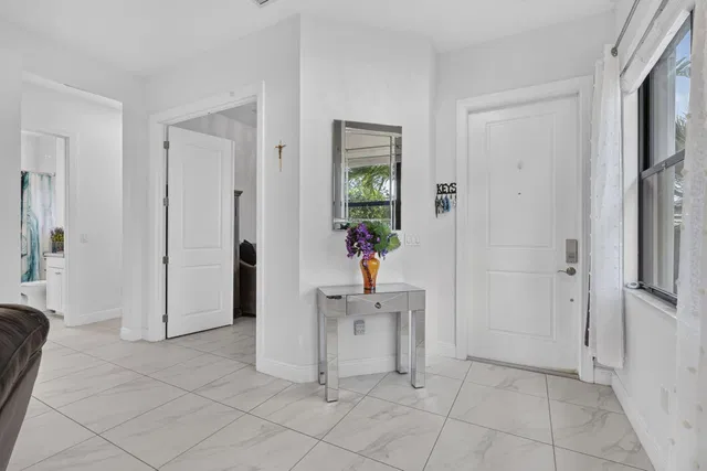 Residence photo 9
