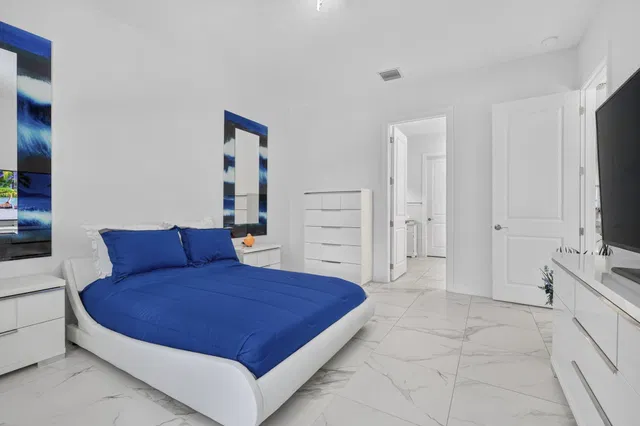 Residence photo 23