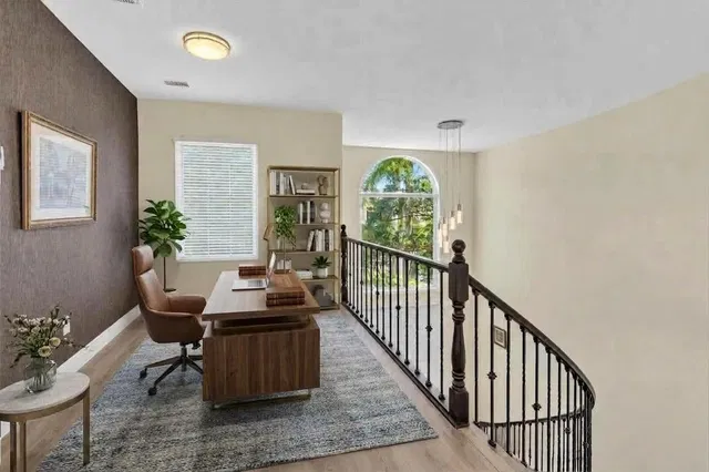  Residence photo 32