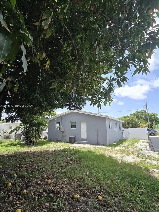 Residence photo 3