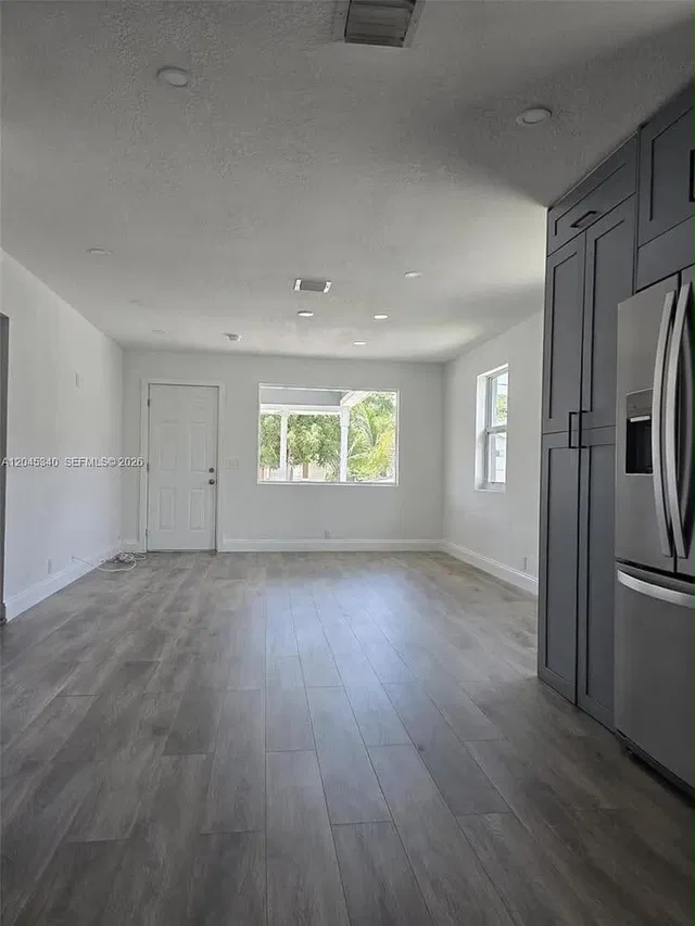 Residence photo 4