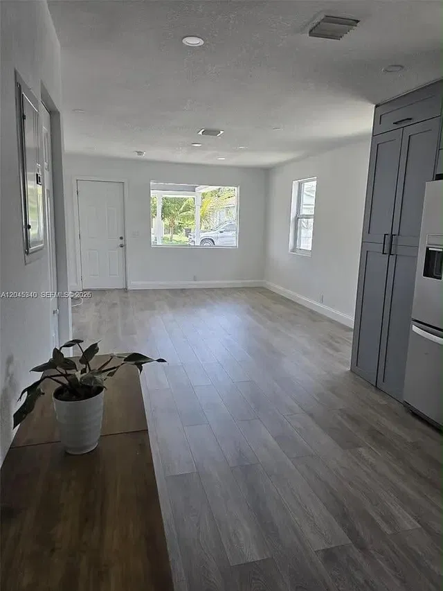Residence photo 12