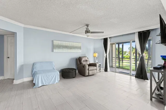 Via Poinciana Lake Worth Unit 216 photo 4