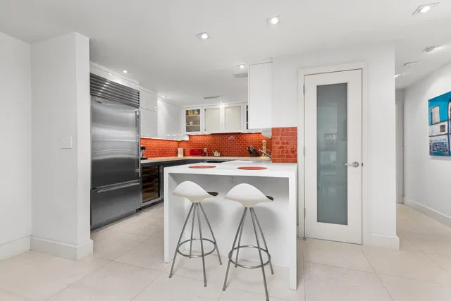 Winthrop House Condos Unit 317 photo 9
