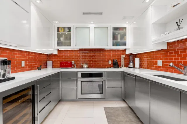 Winthrop House Condos Unit 317 photo 10