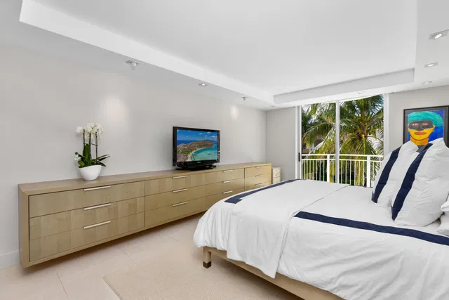 Winthrop House Condos Unit 317 photo 14