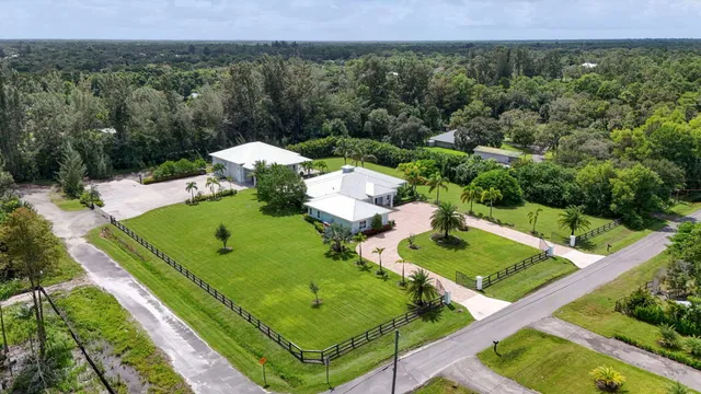  Residence photo 4