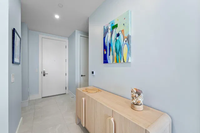 Nautilus 220 Unit 1209 photo 13
