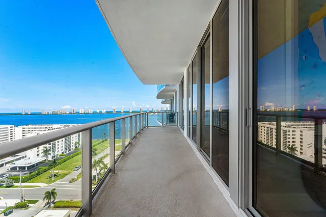Nautilus 220 Unit 1209 photo 42
