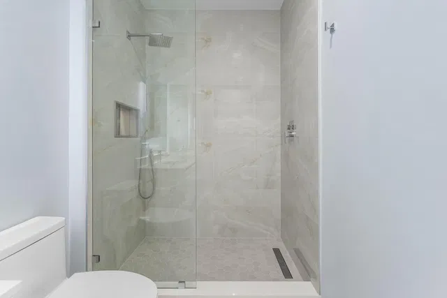 Nautilus 220 Unit 1209 photo 54