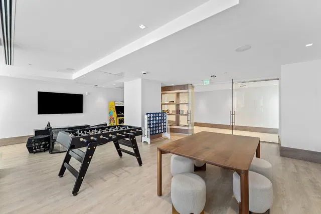 Nautilus 220 Unit 1209 photo 68