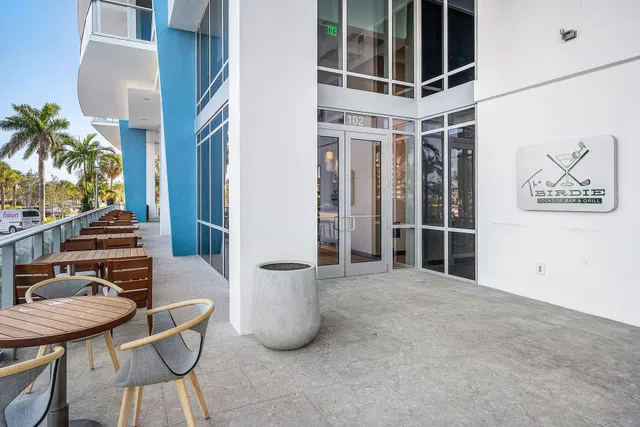 Nautilus 220 Unit 1209 photo 93