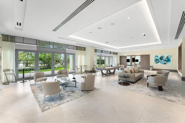 Nautilus 220 Unit 1209 photo 98