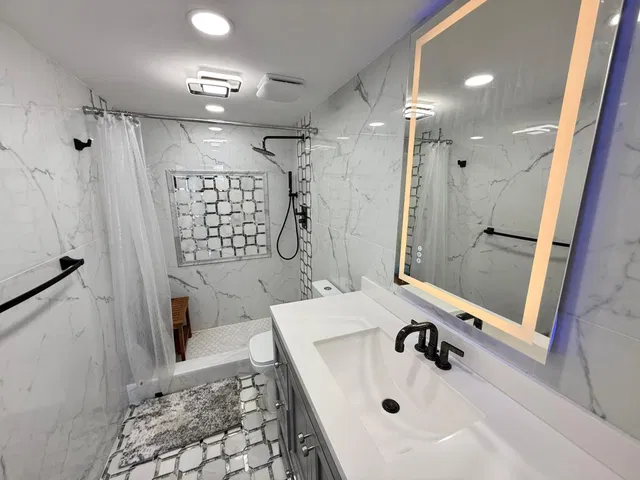 Unit 1904 photo 8