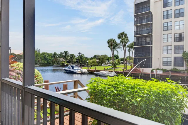 Boca Raton Unit 104 photo 16