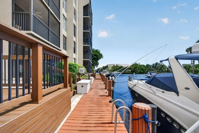 Boca Raton Unit 104 photo 19