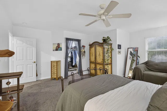 Residence photo 16