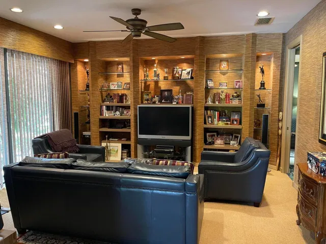 Residence photo 9