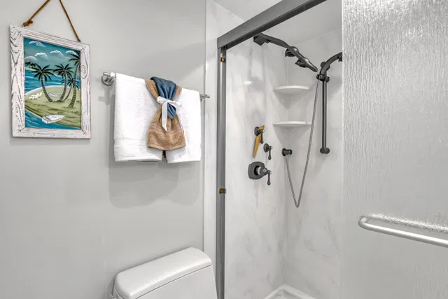 Singer Island Unit 304 photo 12