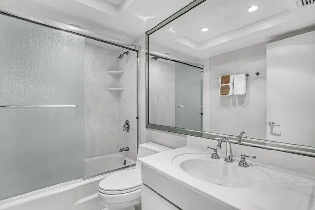 Singer Island Unit 304 photo 16