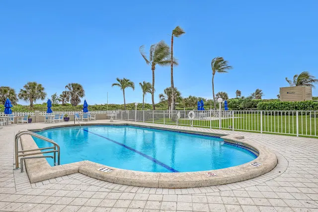 Singer Island Unit 304 photo 20