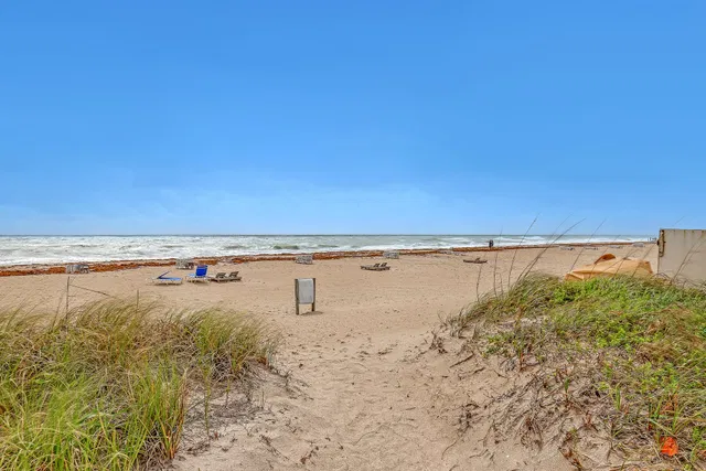 Singer Island Unit 304 photo 25