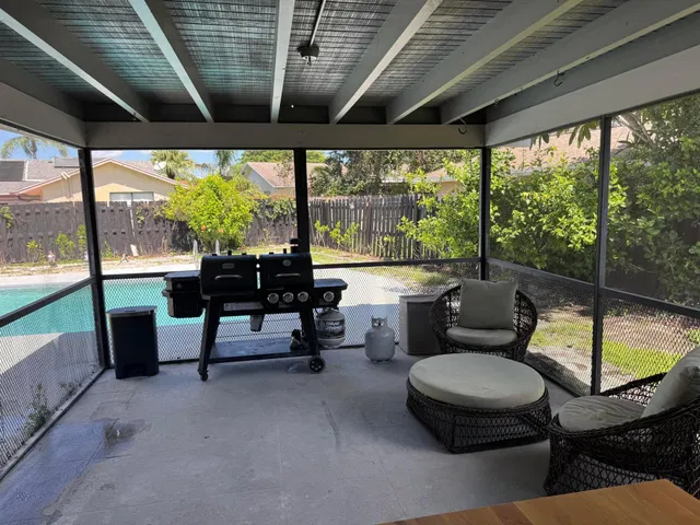  Residence photo 19
