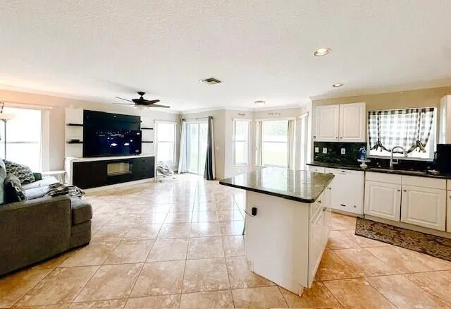 Residence photo 5