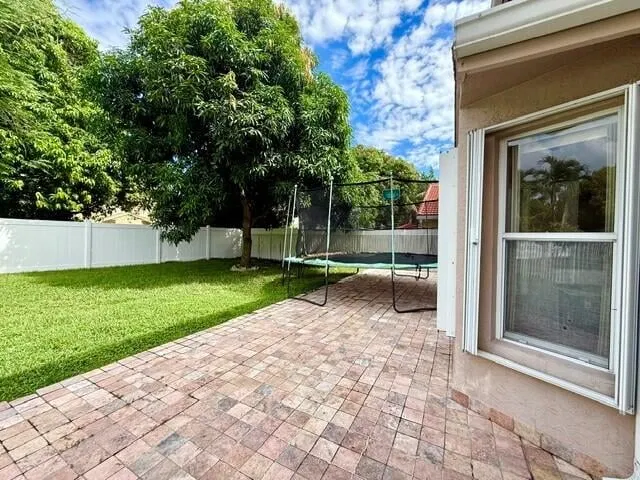 Residence photo 11