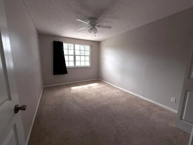 Residence photo 16