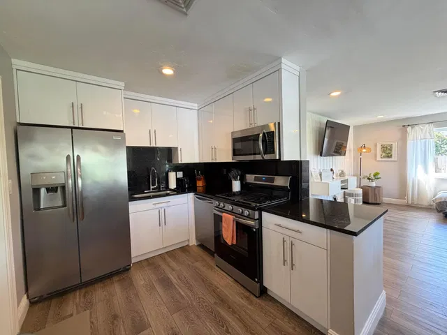 SoSo West Palm Beach Residence photo 12
