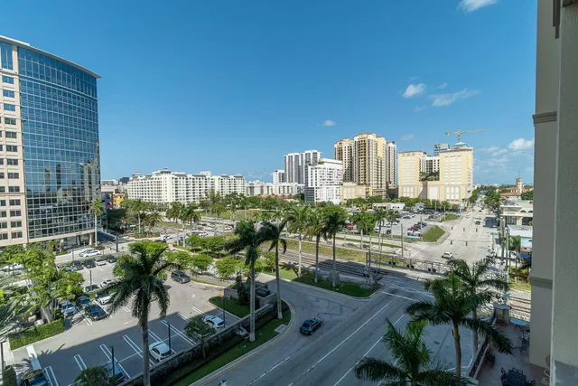 Cityplace South Tower Unit 609 photo 3
