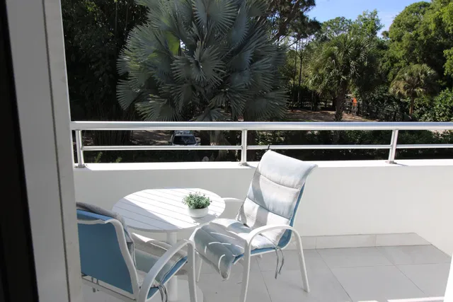 Residence photo 11