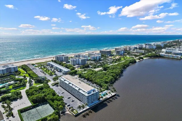 South Palm Beach Residence photo 36