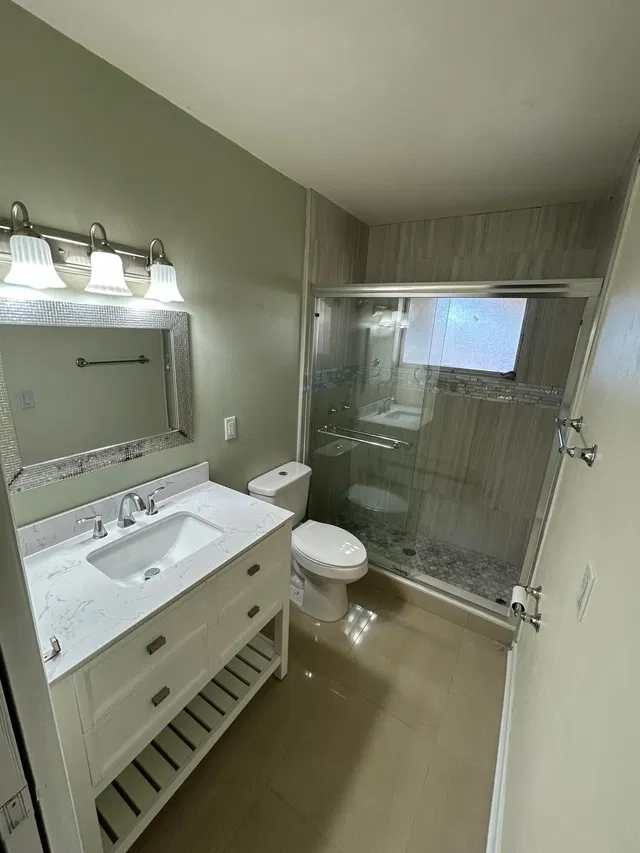 Unit C photo 2