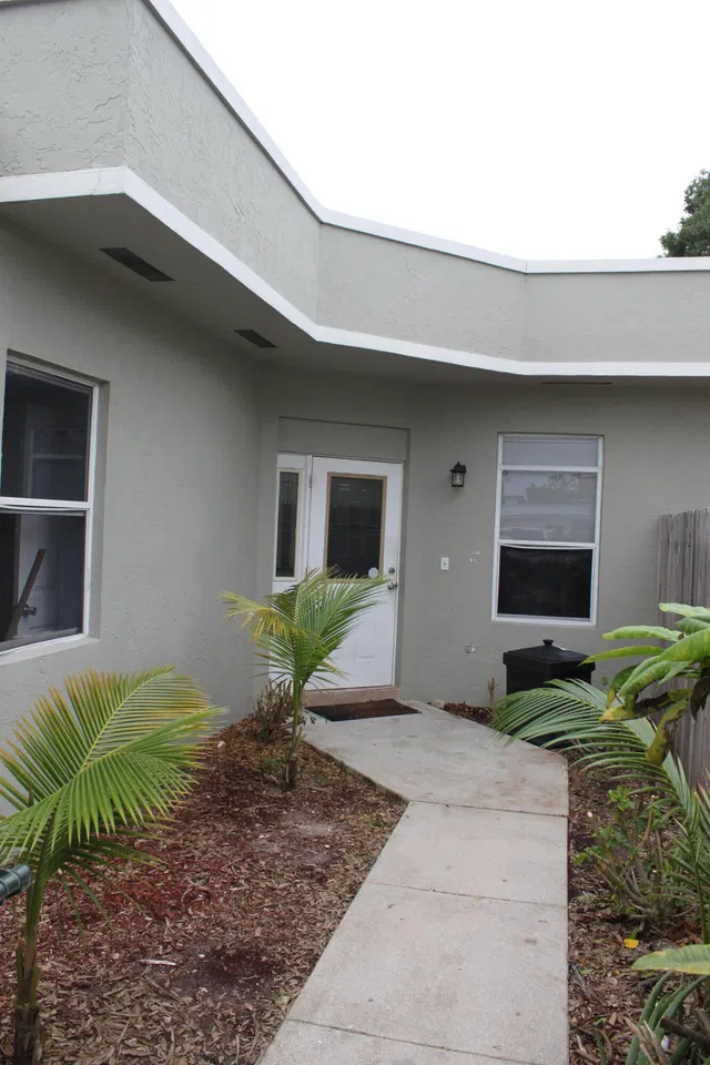 Residence photo 4