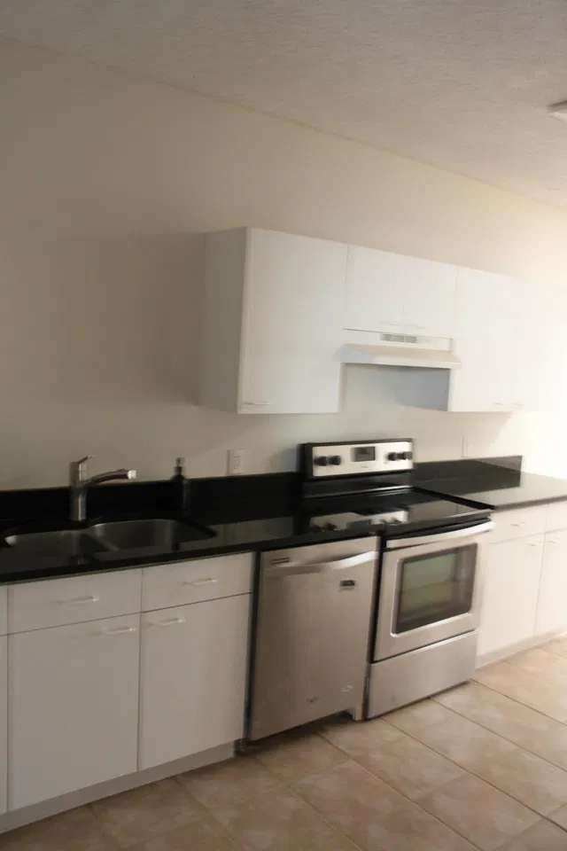 Residence photo 6