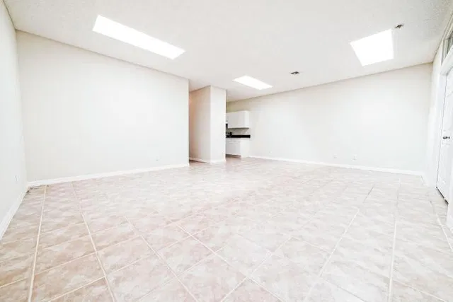Residence photo 9