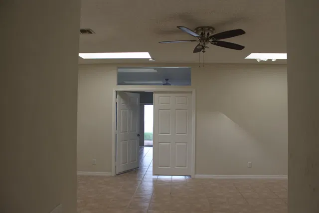 Residence photo 10
