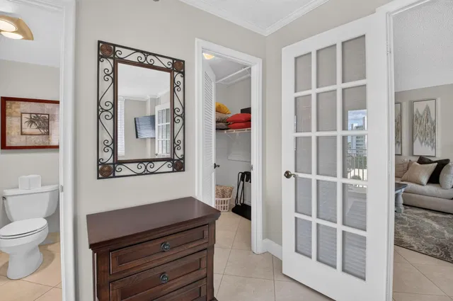 Unit 501 photo 23