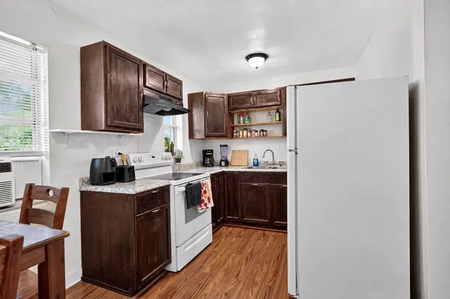  Residence photo 9