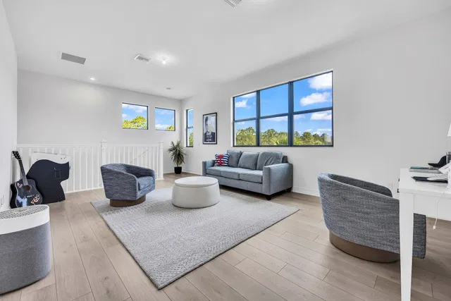 Canopy Creek Residence photo 17