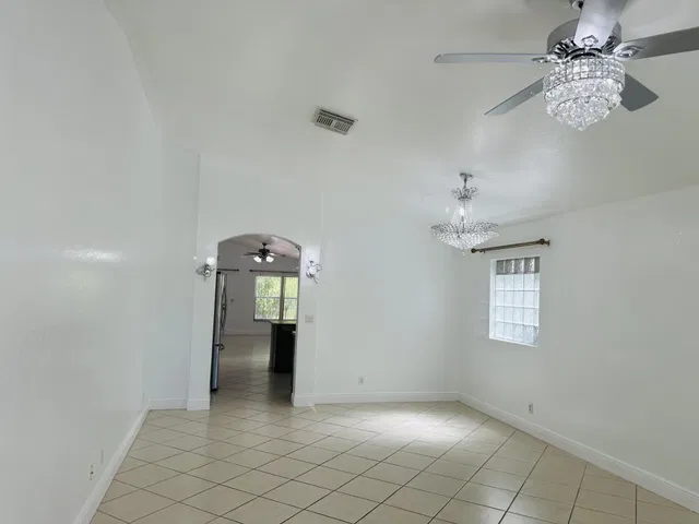 West Palm Beach Residence photo 3