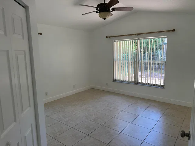 West Palm Beach Residence photo 14