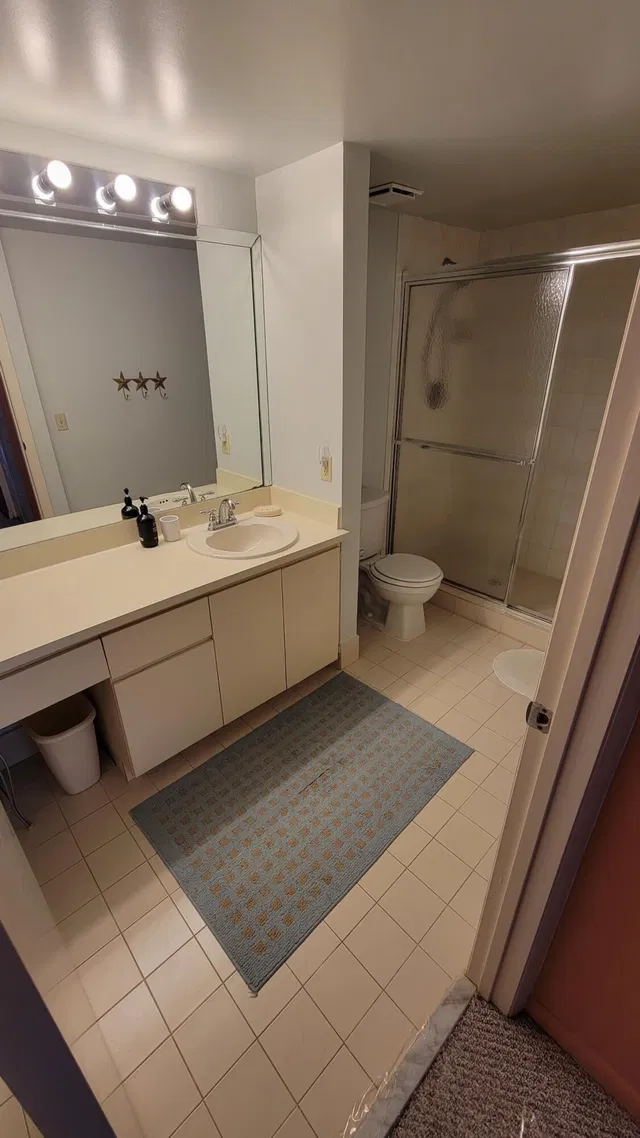 Unit 202 photo 11