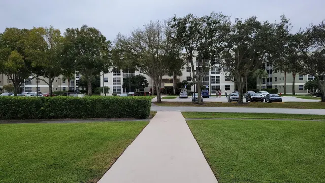 Unit 202 photo 26